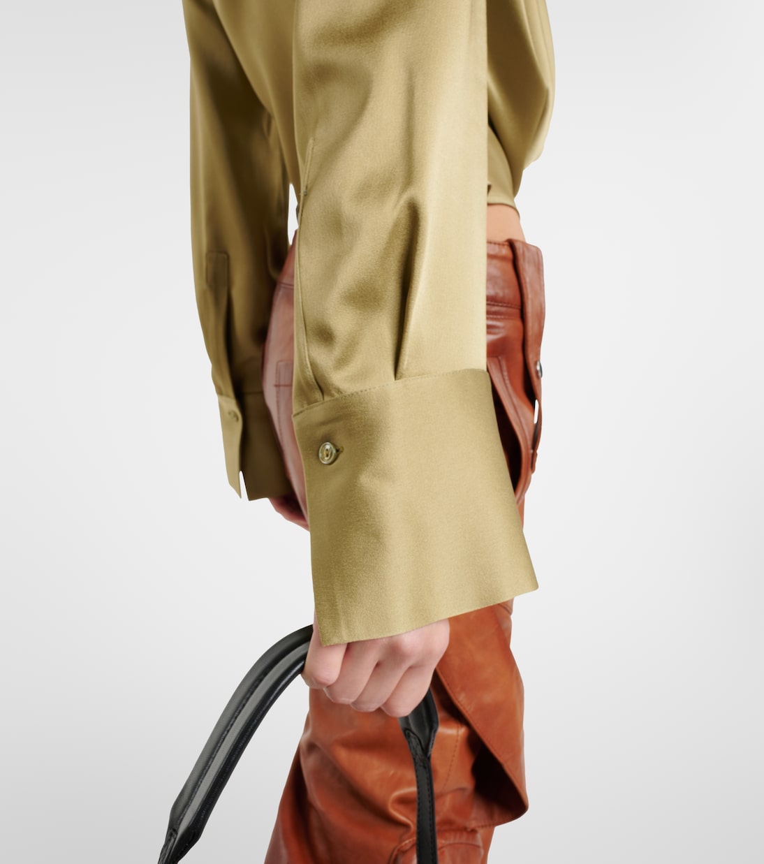 Chemise raccourcie en satin | Blumarine