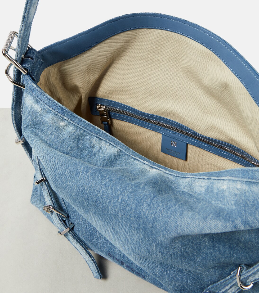 Borsa a spalla Voyou Medium in denim | Givenchy