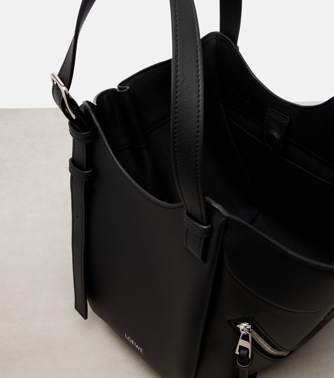 Bolso Hammock Flip Medium de piel | Loewe