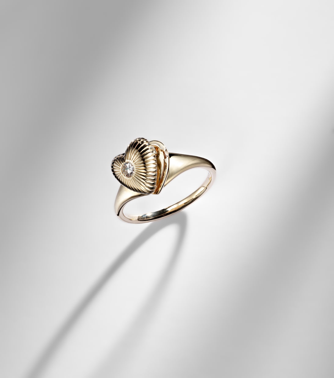 Bague en or 9 ct et diamant | Persée