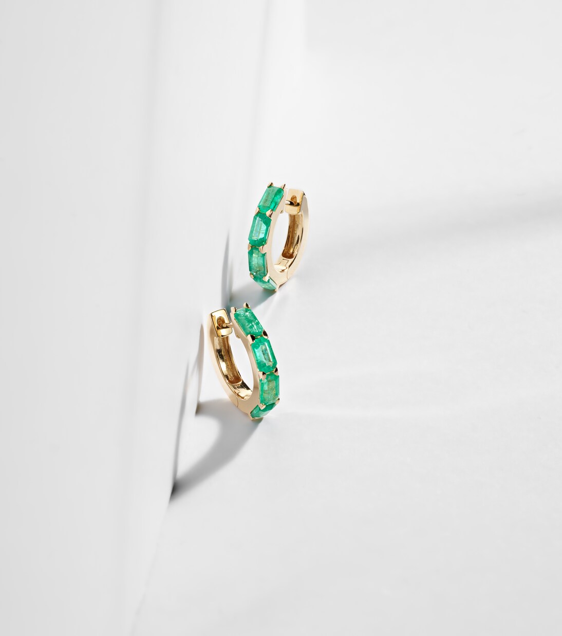 Boucles d'oreilles Hugie en or 18 ct et émeraudes | Shay Jewelry