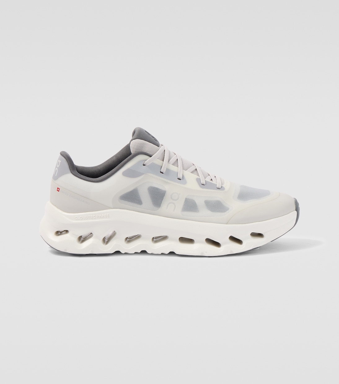 Cloudtilt Remix running shoes | On