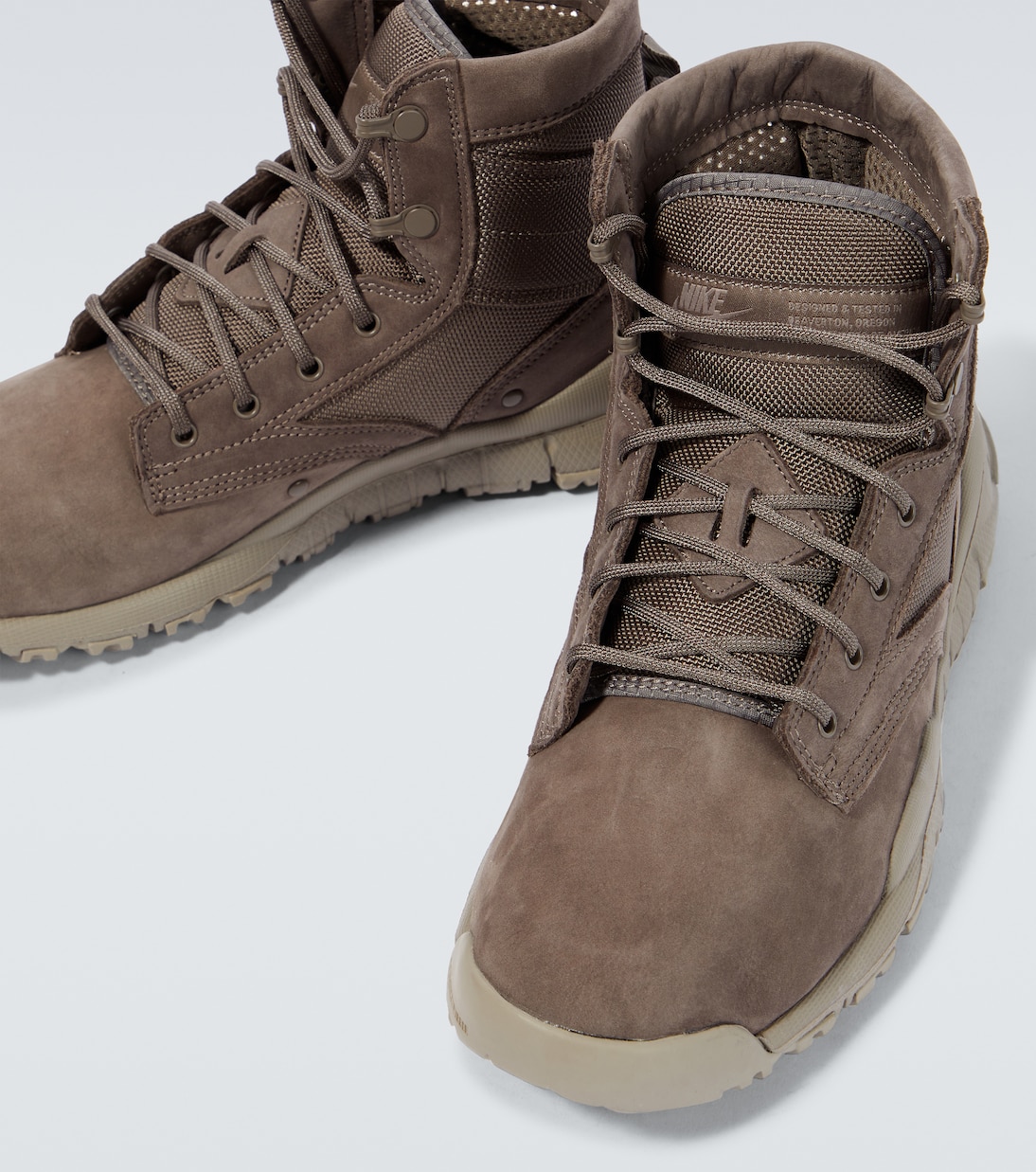 Sneakers SFB aus Leder | Nike