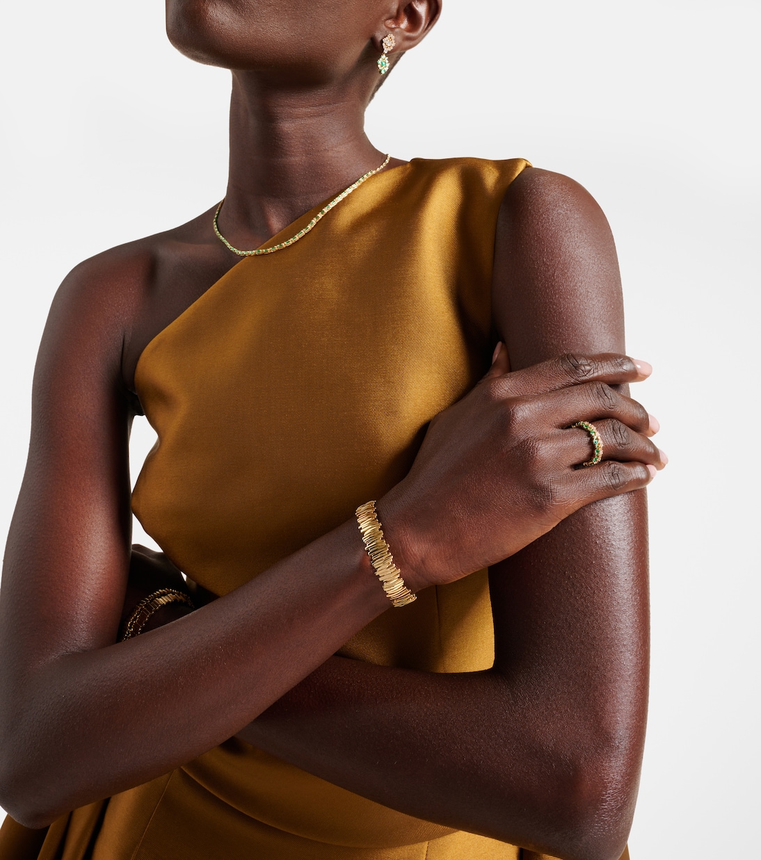 Classic 18kt gold bangle | Suzanne Kalan