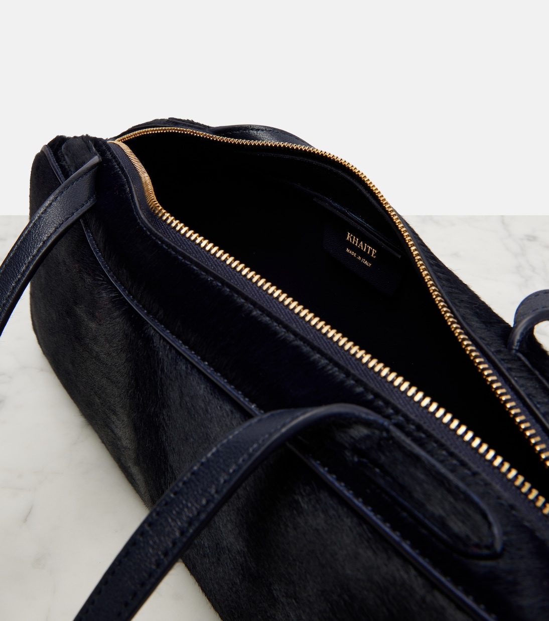 Bolso al hombro Simona de pelo de becerro | Khaite