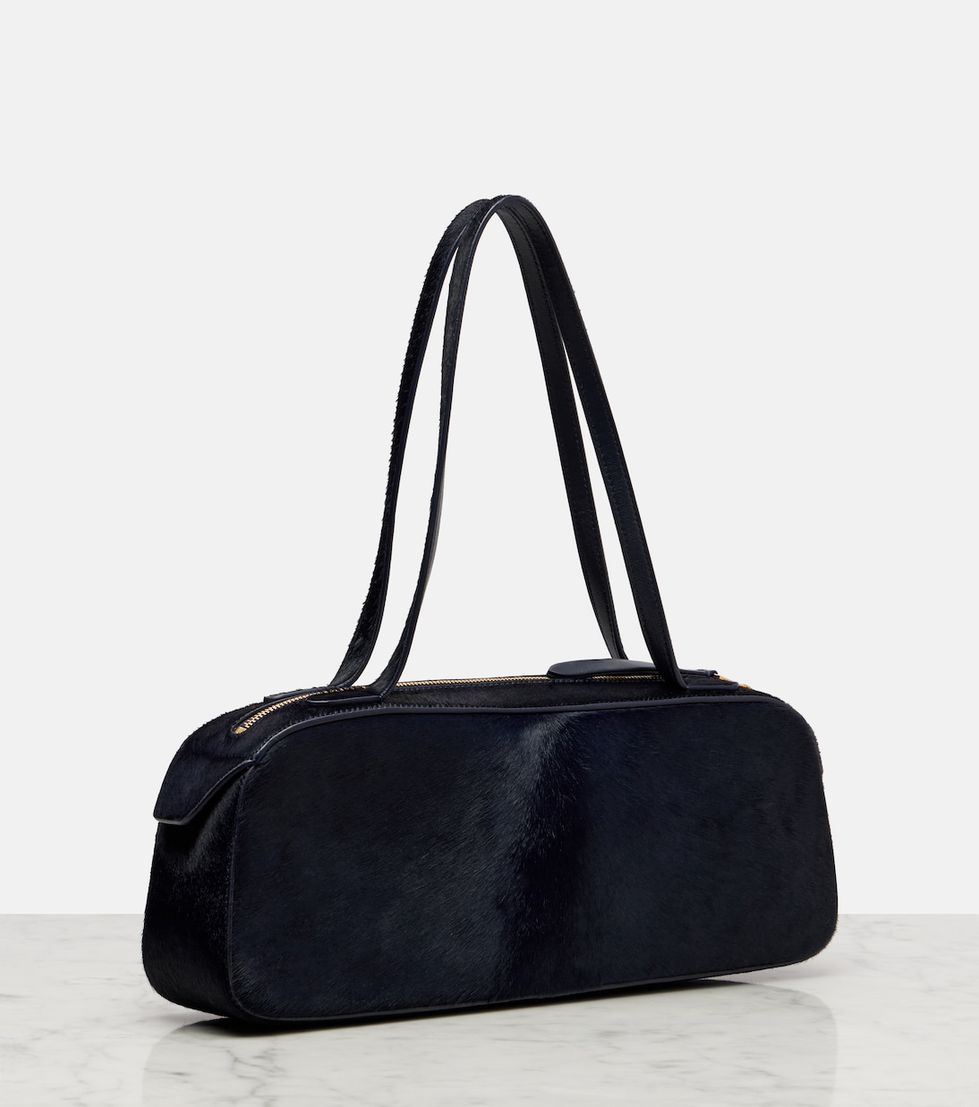 Bolso al hombro Simona de pelo de becerro | Khaite