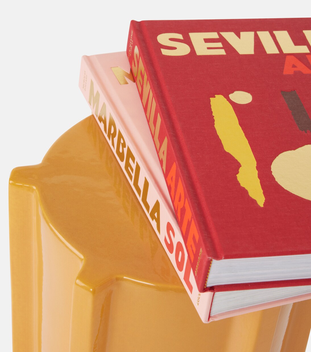Pawn stoneware side table by Marie Michielssen | Serax