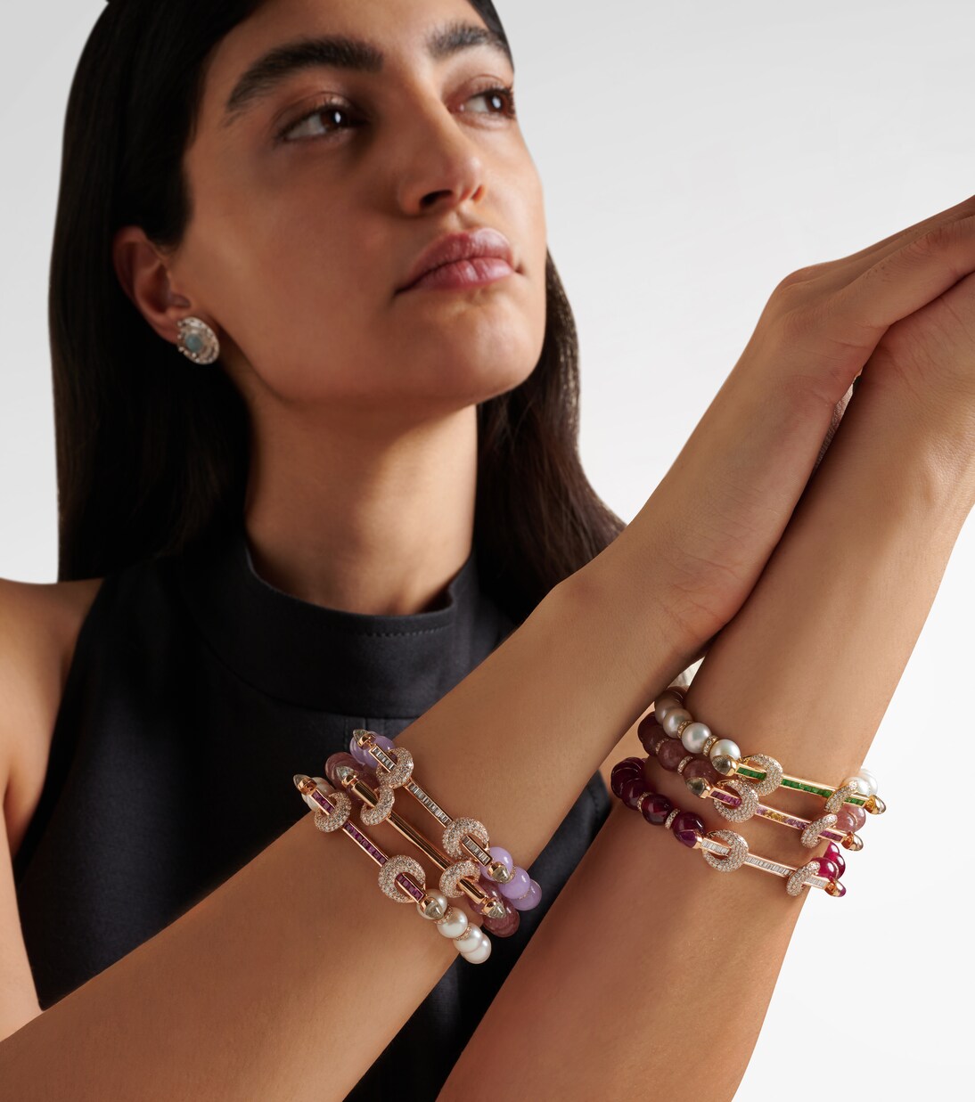 Bracciale ANANYA Chakra in oro rosa 18kt con gemme, design moderno per giovani