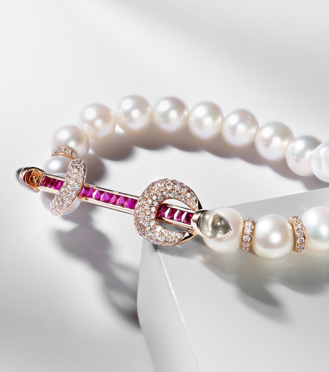 Bracciale ANANYA Chakra in oro rosa 18kt con gemme, design moderno per giovani