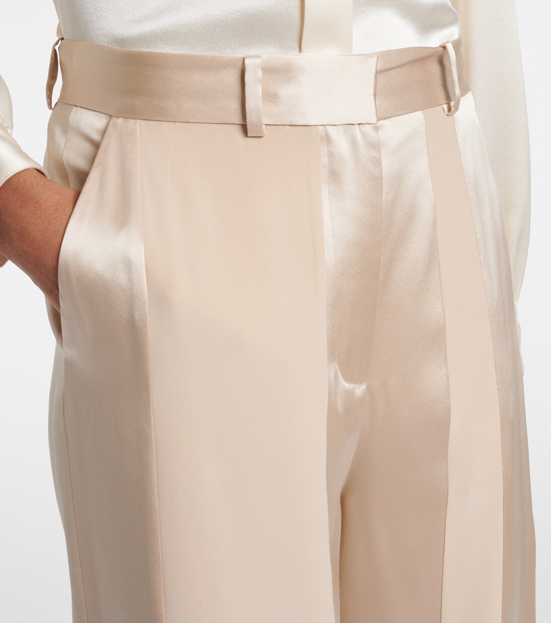 Pantaloni regular Corto in raso di seta | Joseph