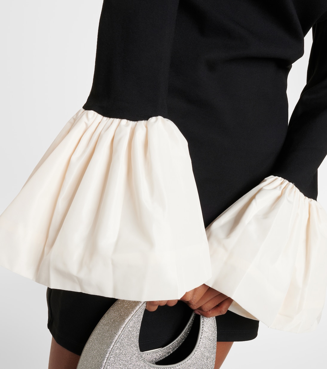 Vestido Corto con Detalles en Tafetán de la Colección Staud Hawthorne