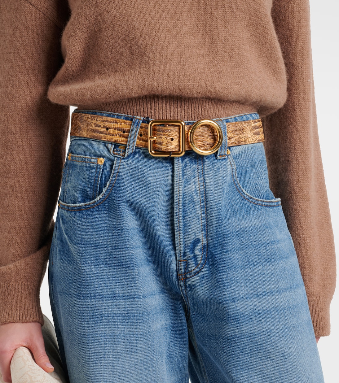 Cintura in pelle effetto coccodrillo JACQUEMUS per uno stile giovane e trendy