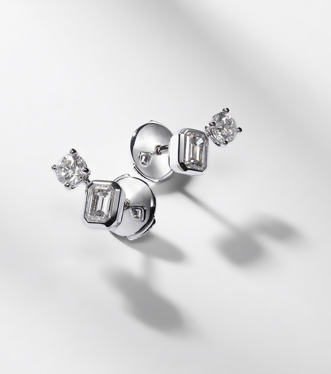 Orecchini in oro bianco 18kt con diamanti 