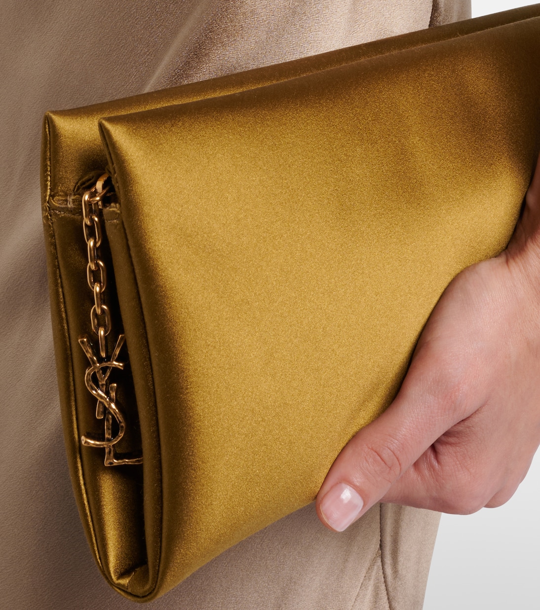 Evening satin clutch | Saint Laurent