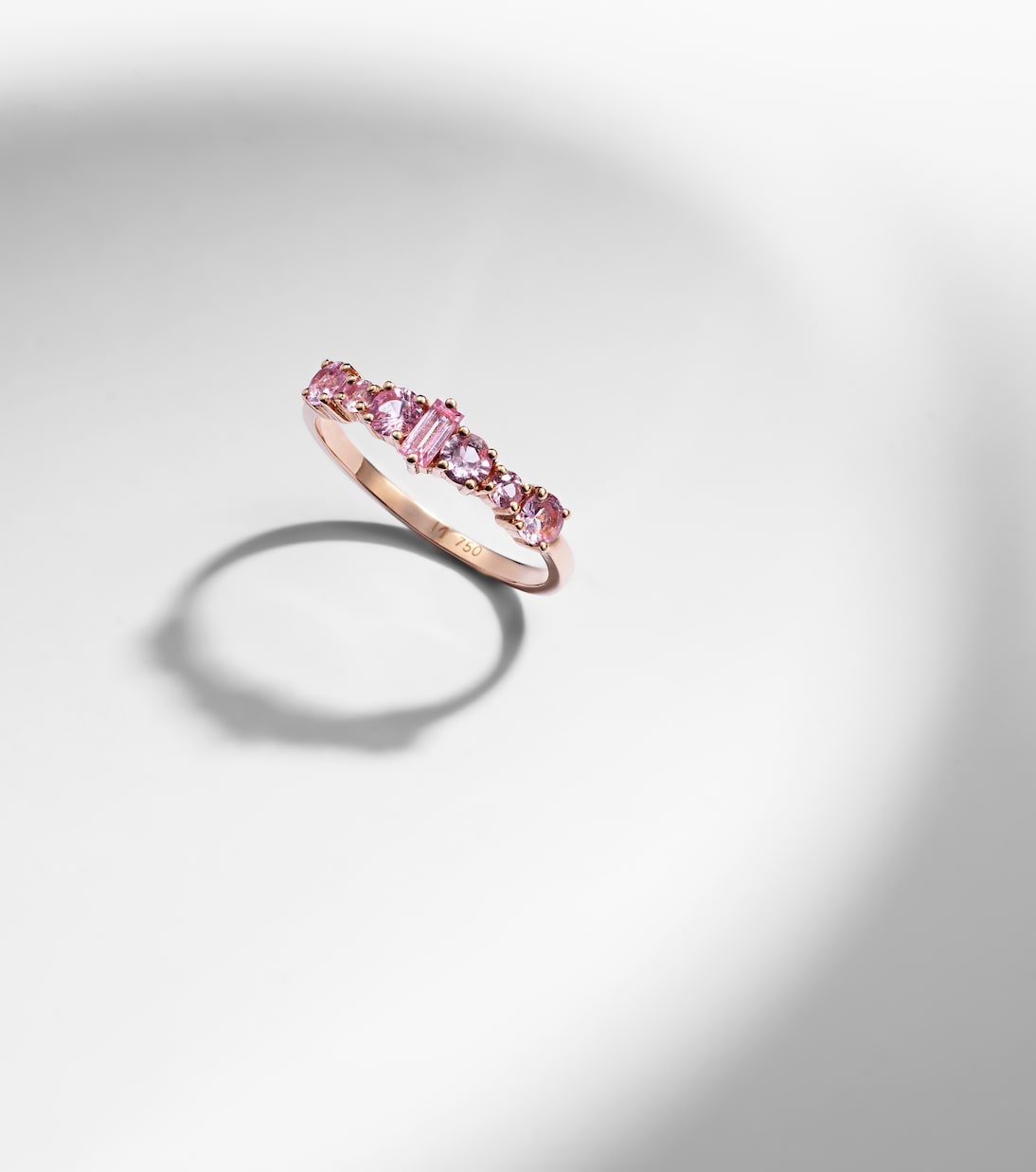 Bague Rivulet en or rose 18 ct et saphirs | Ileana Makri