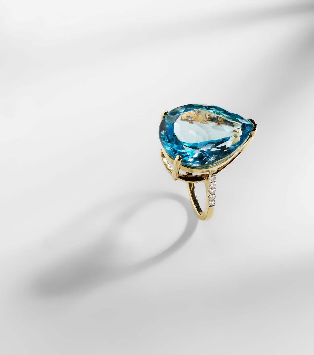 Bague en or 14 ct, topaze et diamants | Mateo