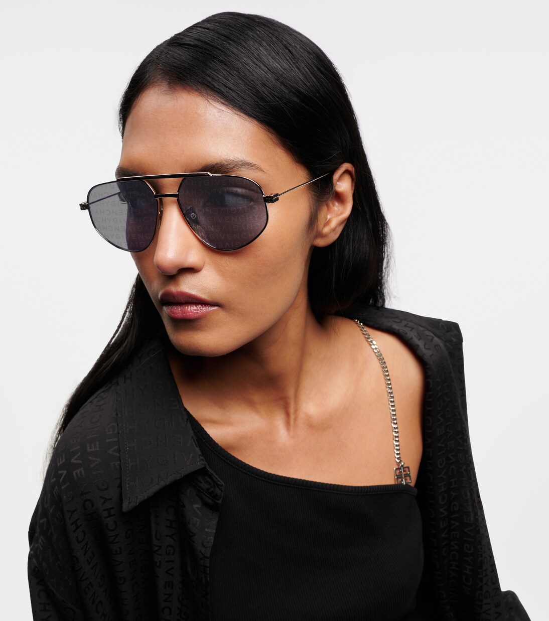 Occhiali da sole aviator Gvspeed di Givenchy, stile giovane e moderno