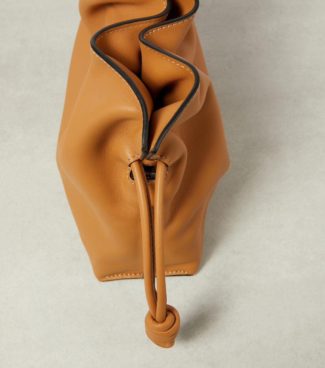 Clutch Flamenco Mini in pelle | Loewe