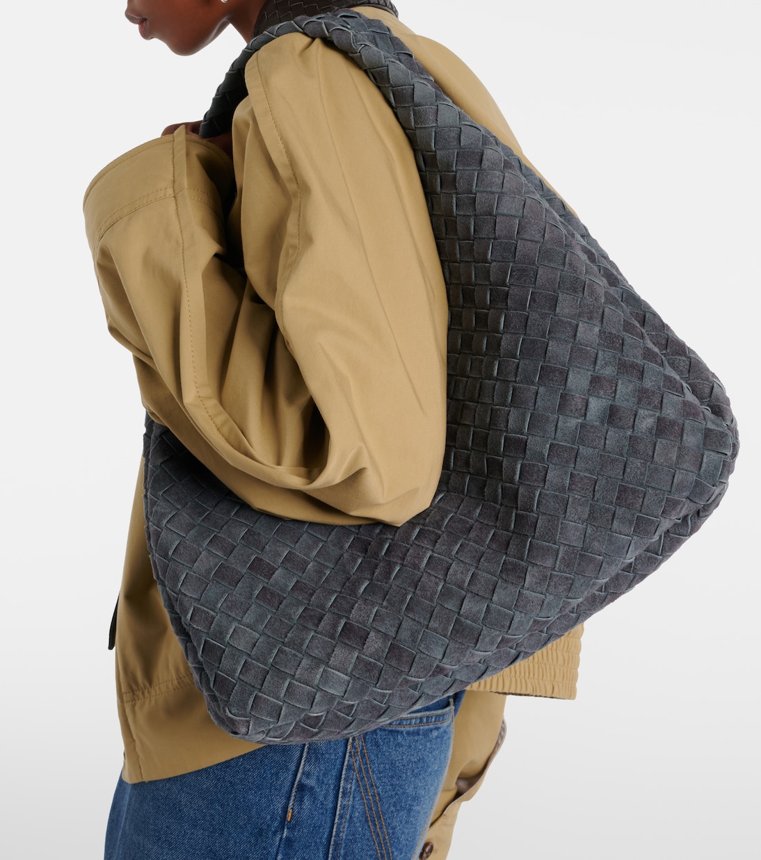 Sac Campana Large en daim Intrecciato | Bottega Veneta