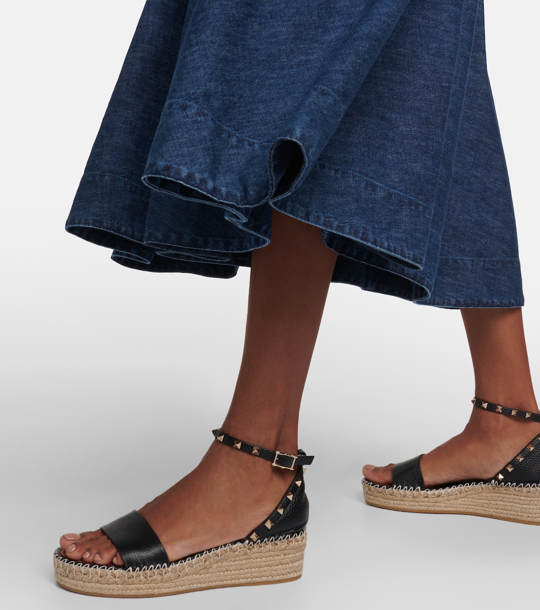 Espadrille-Sandalen Rockstud aus Leder | Valentino Garavani