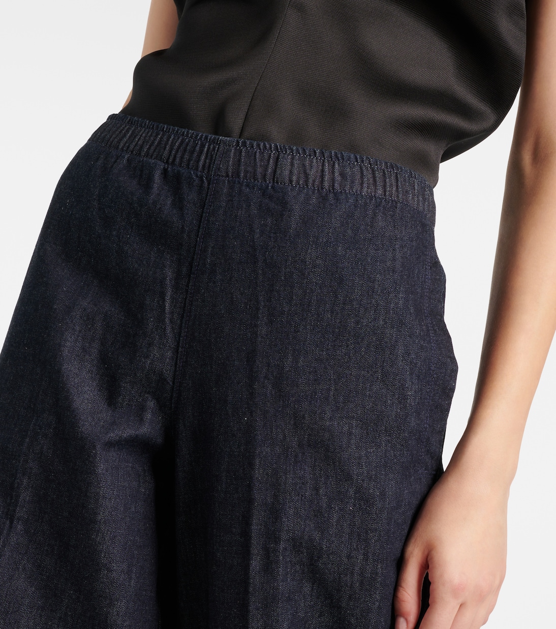 Weite Low-Rise-Hose aus Baumwoll-Twill | Vince