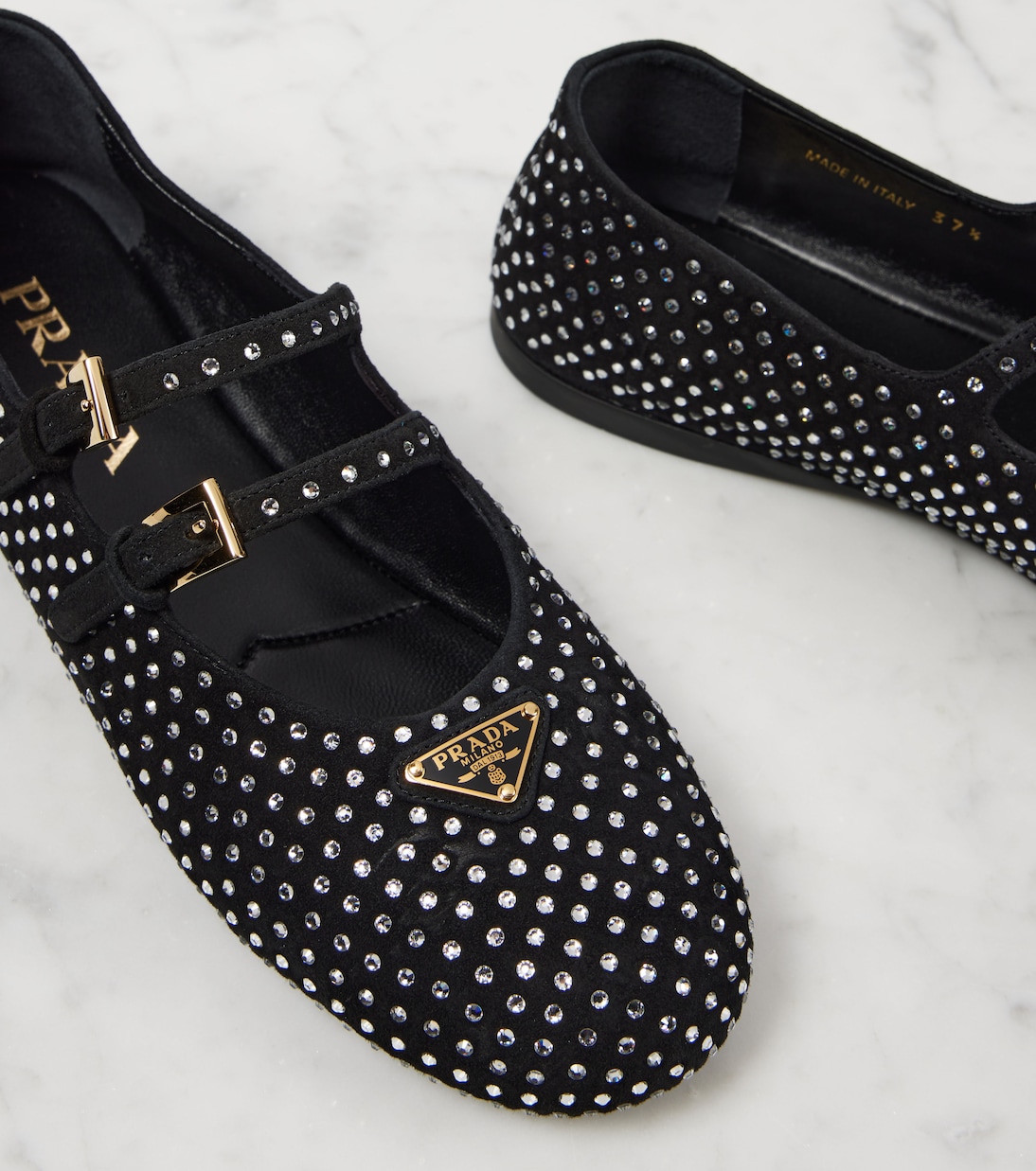 Scarpe ballerine in suede con logo PRADA, stile giovane e moderno