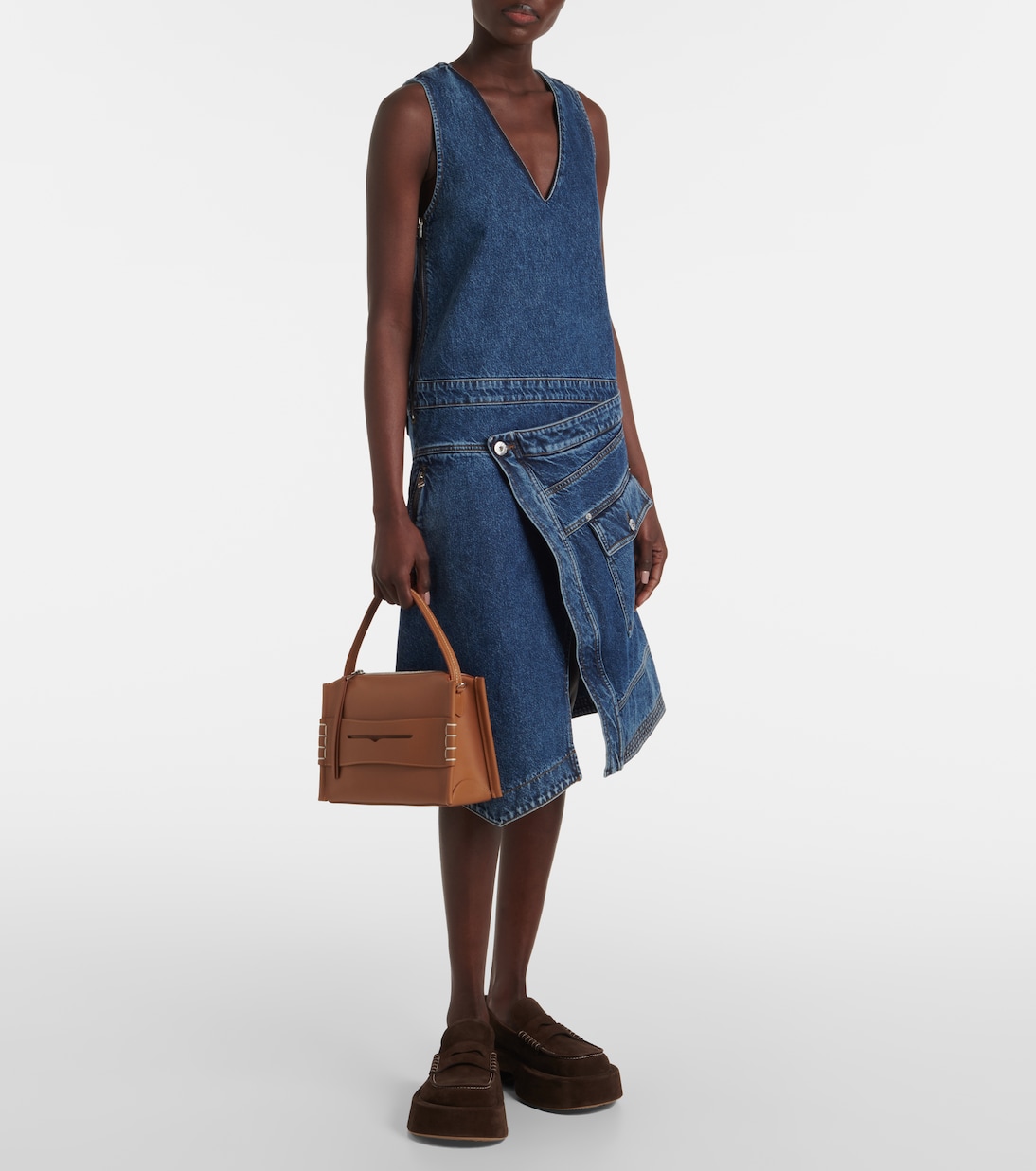 JW ANDERSON Loafers con plateau in pelle scamosciata per un look giovane e trendy