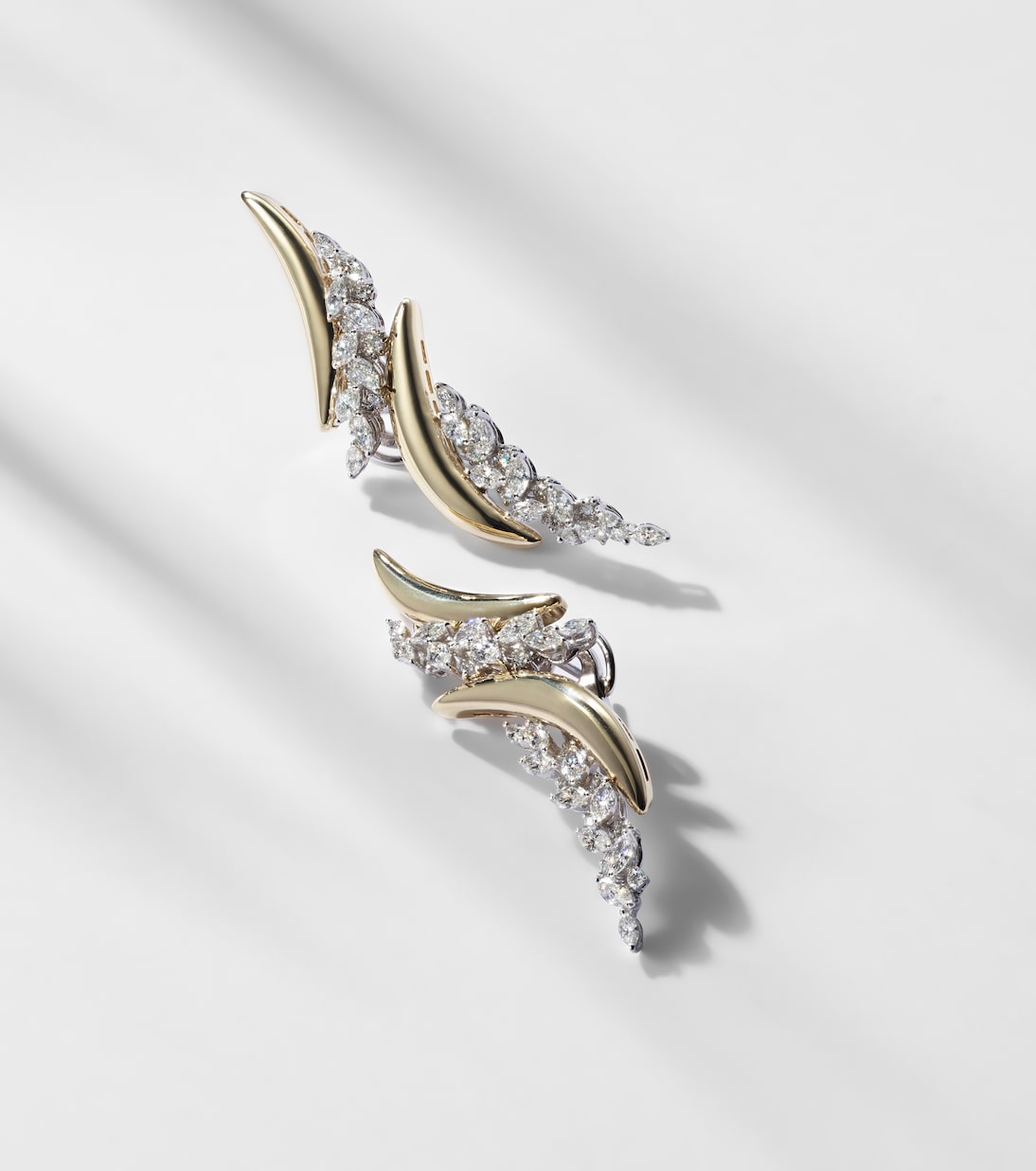 Orecchini Golden Strada in oro 18kt con diamanti | Yeprem