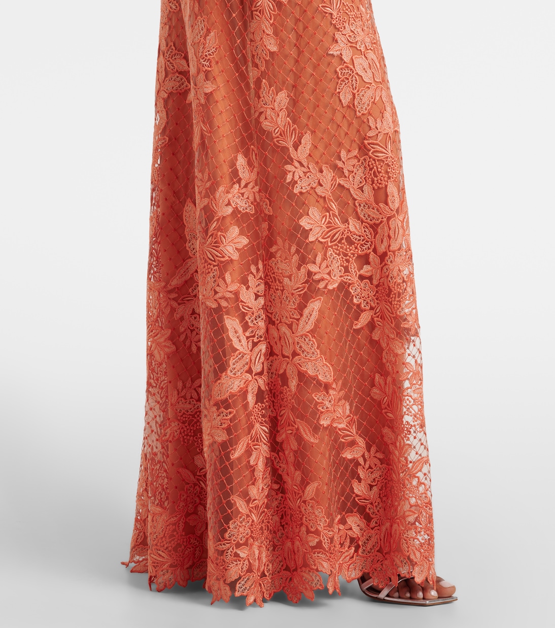 Robe longue brodée en dentelle et tulle | Elie Saab