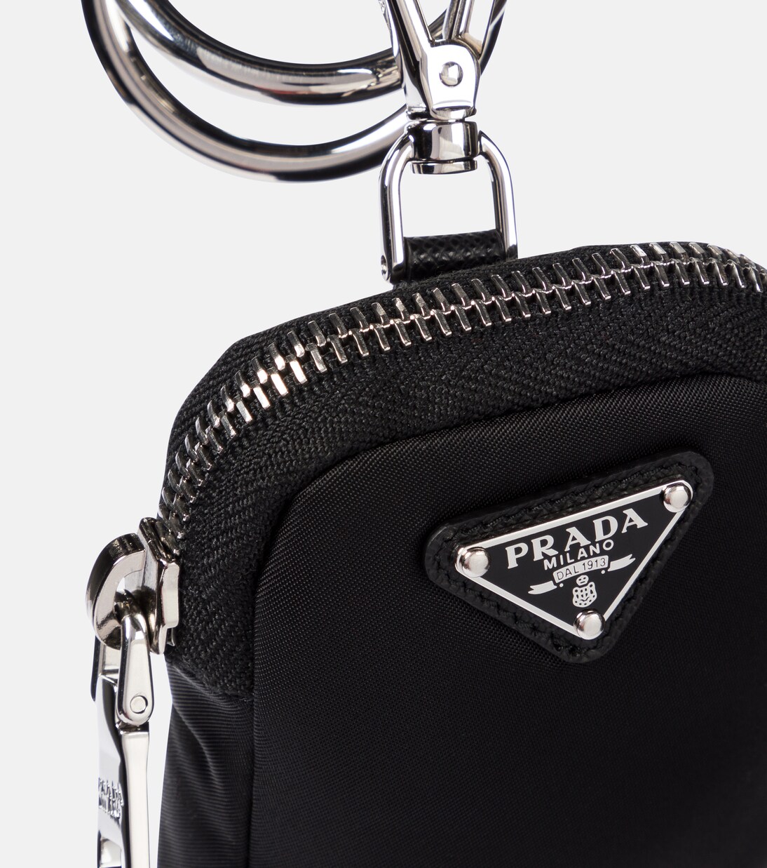 Cintura PRADA con Marsupio: Stile Giovane e Funzionale
