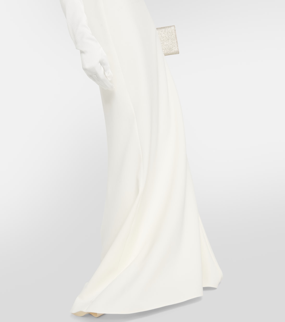 Bridal Verzierte Robe aus Crêpe | Safiyaa