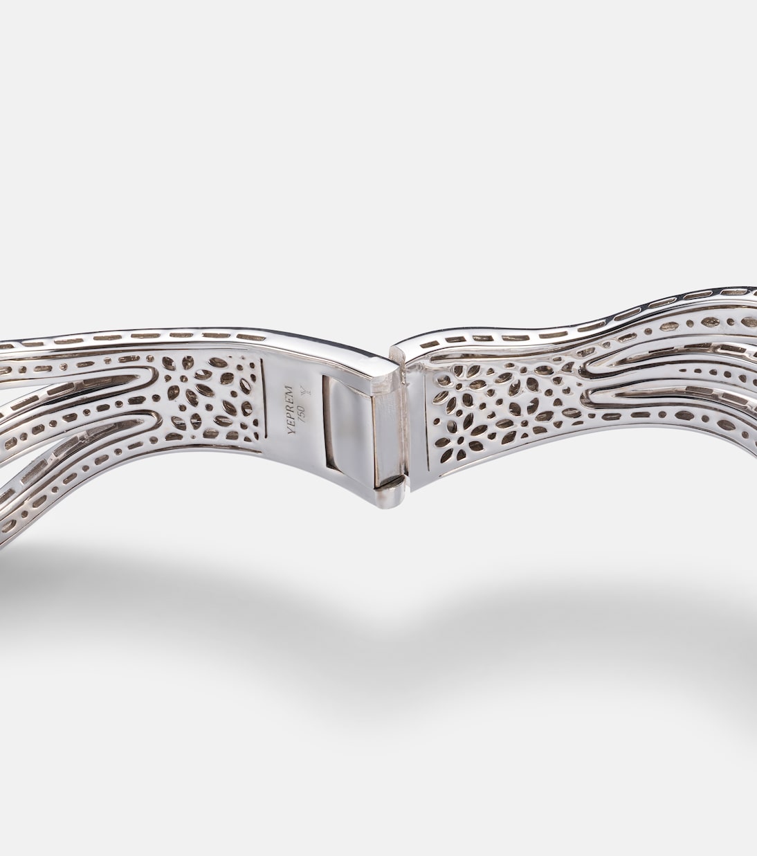 Bracciale in oro bianco 18kt con diamanti | Yeprem