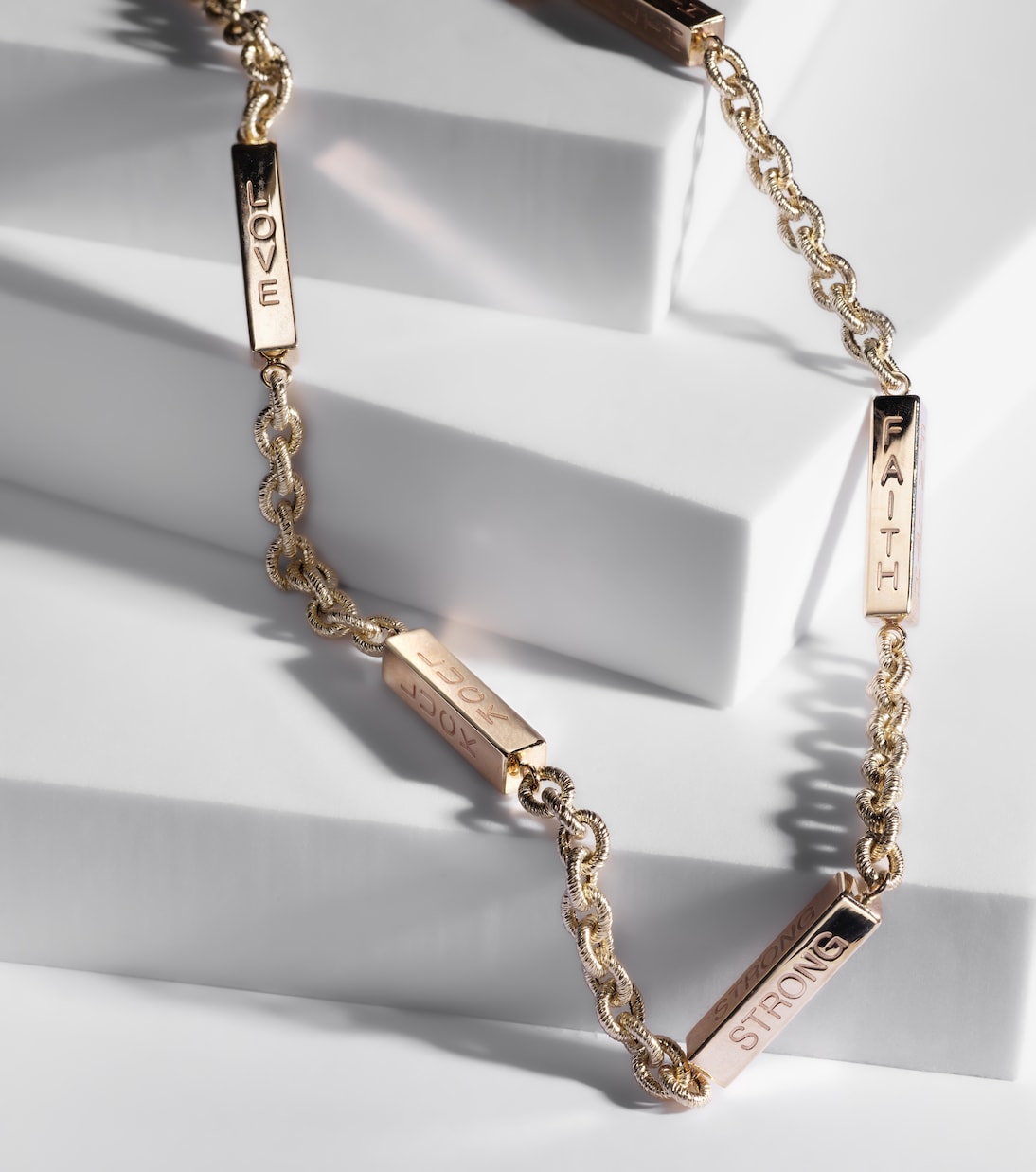 Collana in oro giallo 14kt Lauren Rubinski per stile giovane e trendy