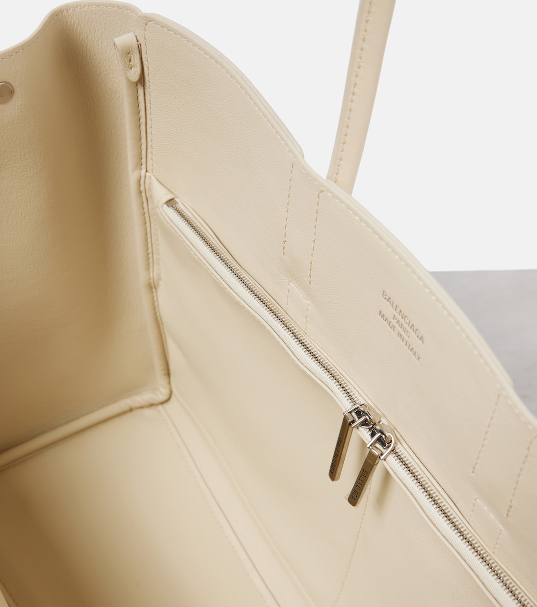 Sac Bel Air Medium en cuir | Balenciaga