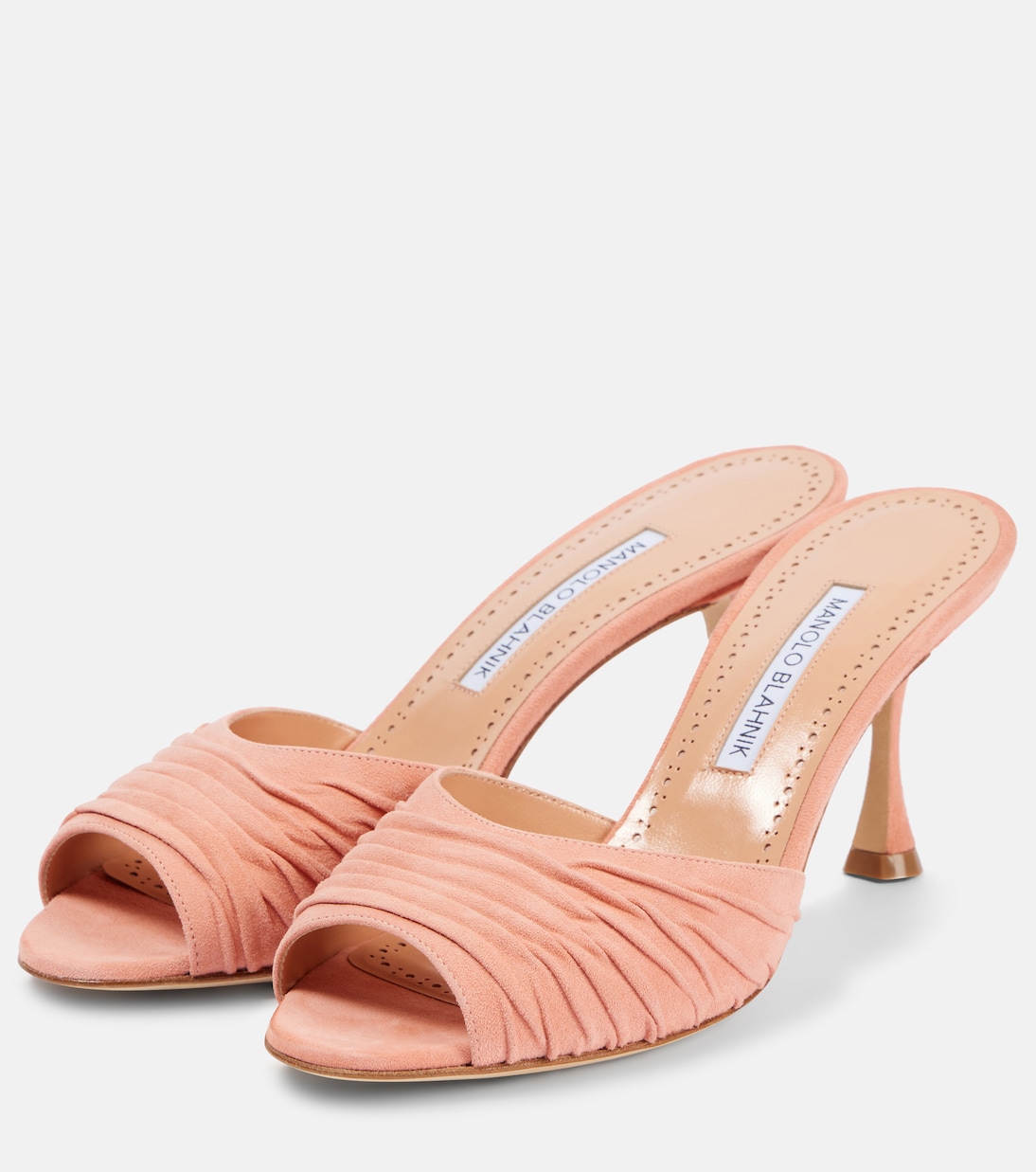 Scarpe basche in suede Pirua 70 di Manolo Blahnik per uno stile giovane e moderno