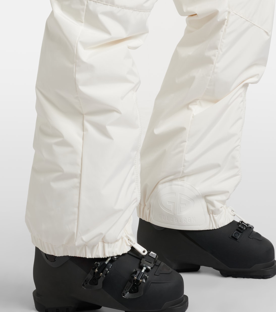 Discover ski suit | Goldbergh