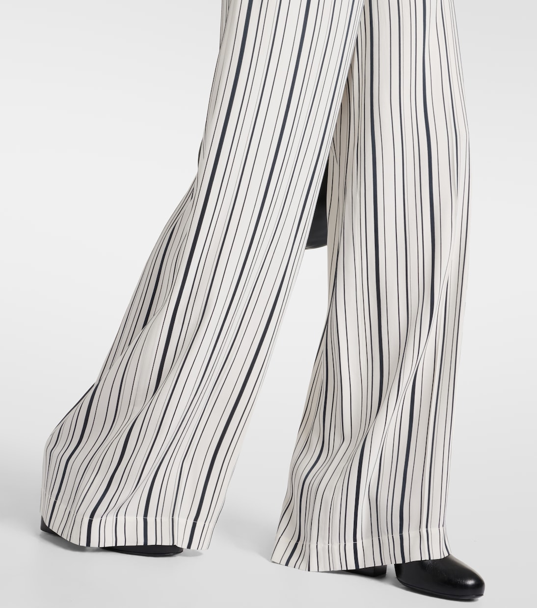 Pantaloni a gamba larga Hulin in crêpe di seta | Joseph