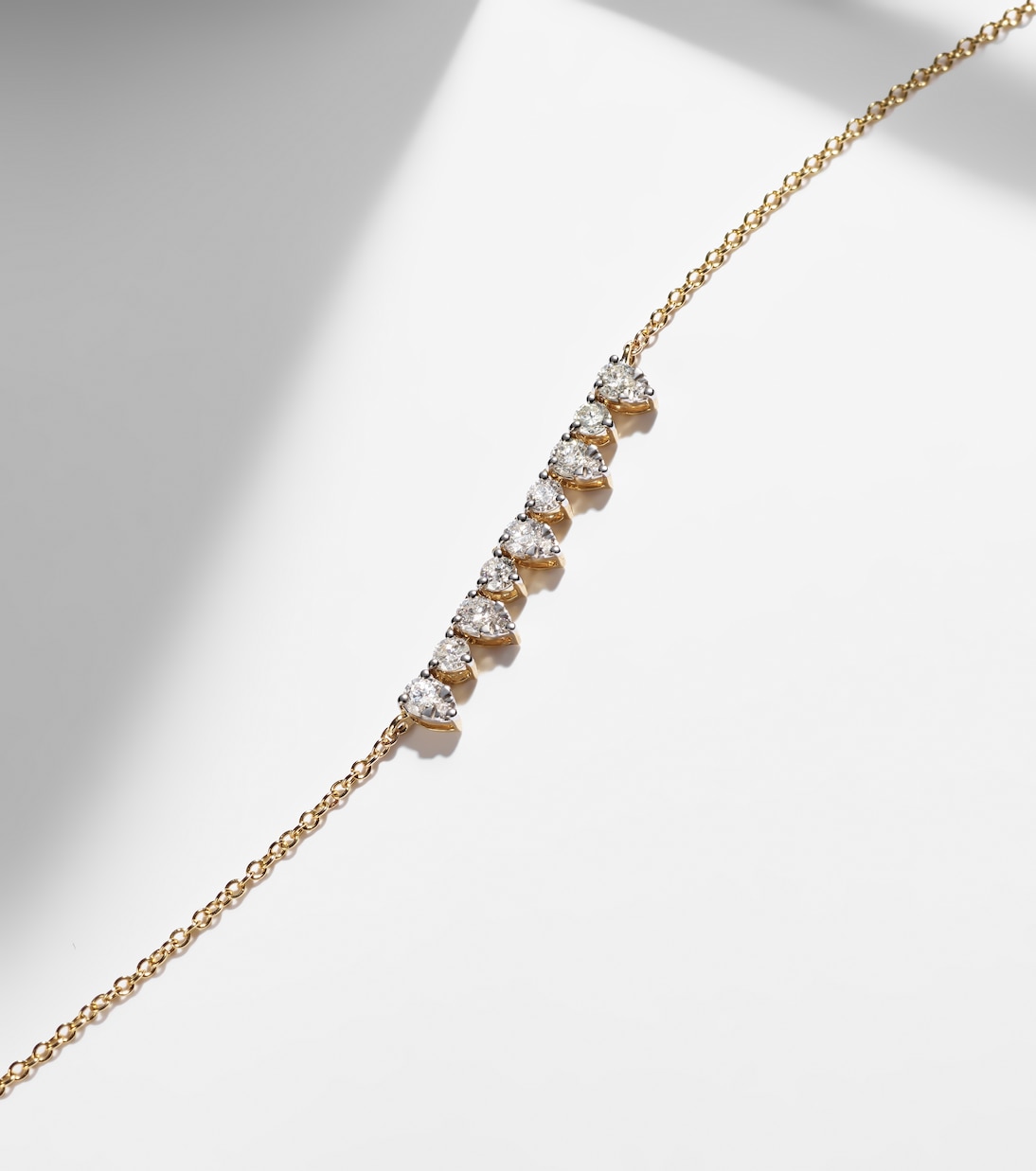 Collier Perfect Pear en or 10 ct et diamants | Stone and Strand