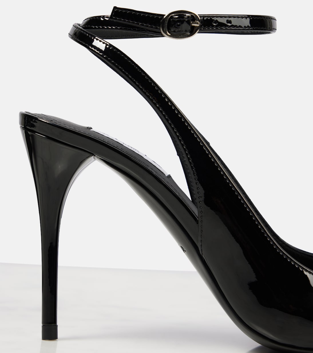 Escarpins Décolleté 90 en cuir verni | Alaïa