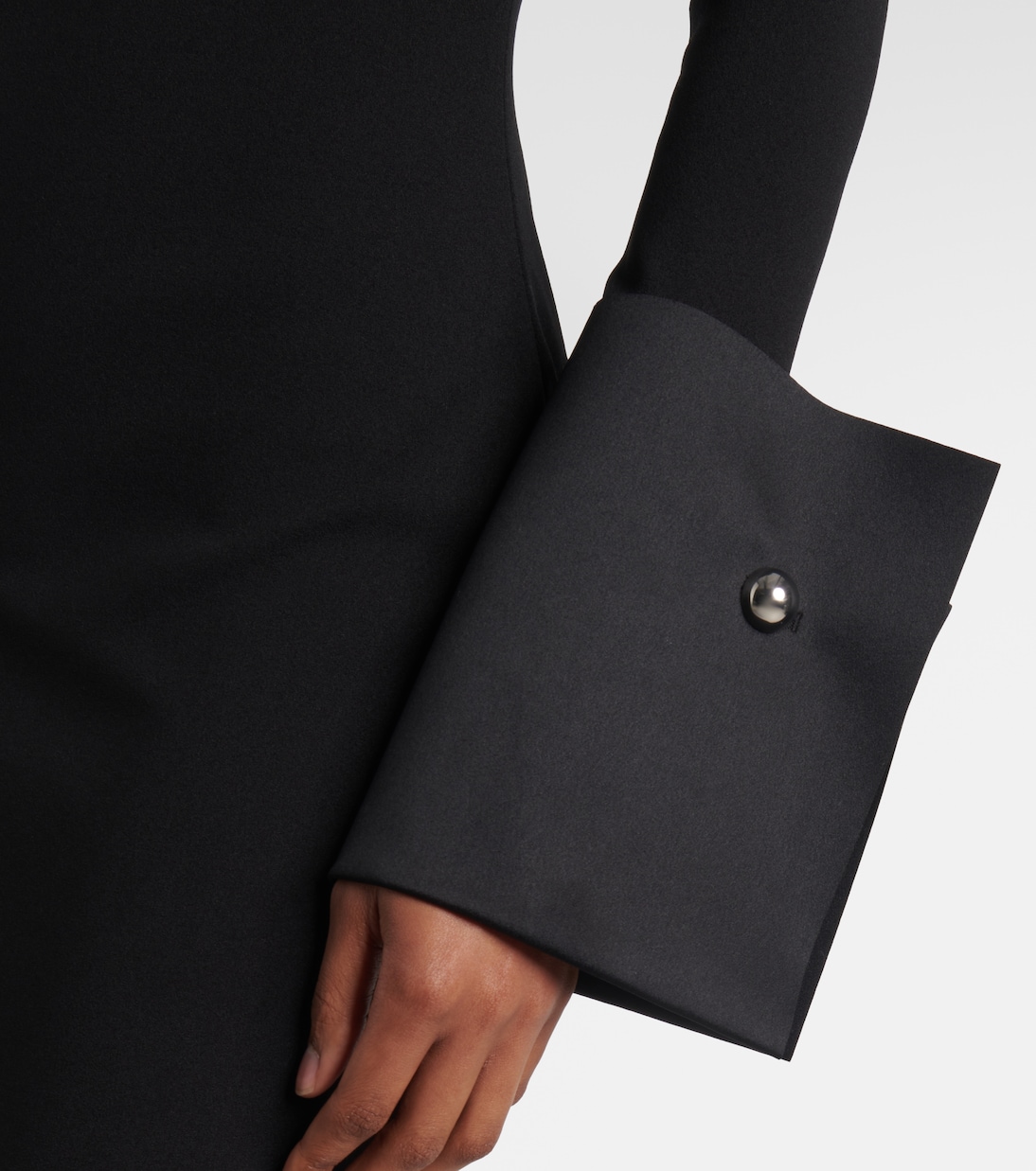 Robe Chloe | Solace London