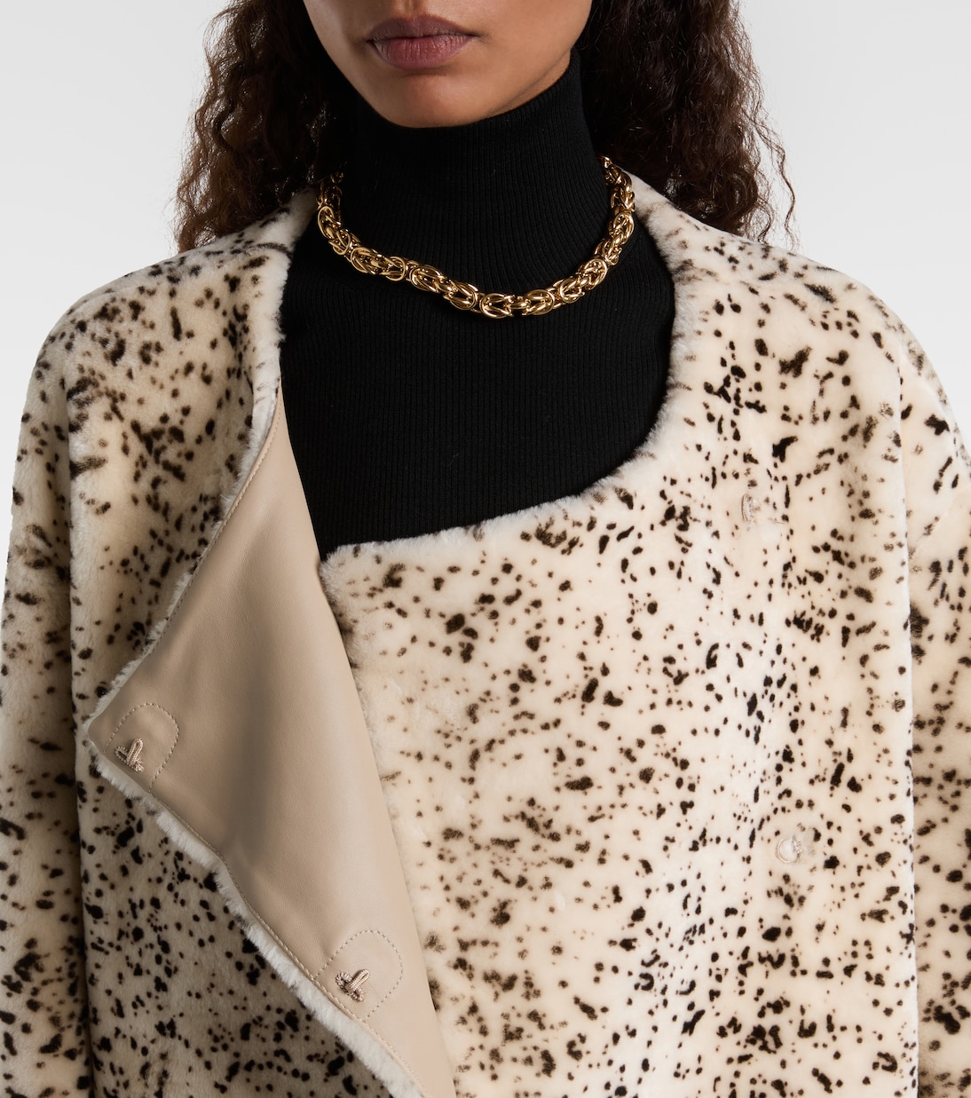 Cappotto in shearling con stampa | Toteme