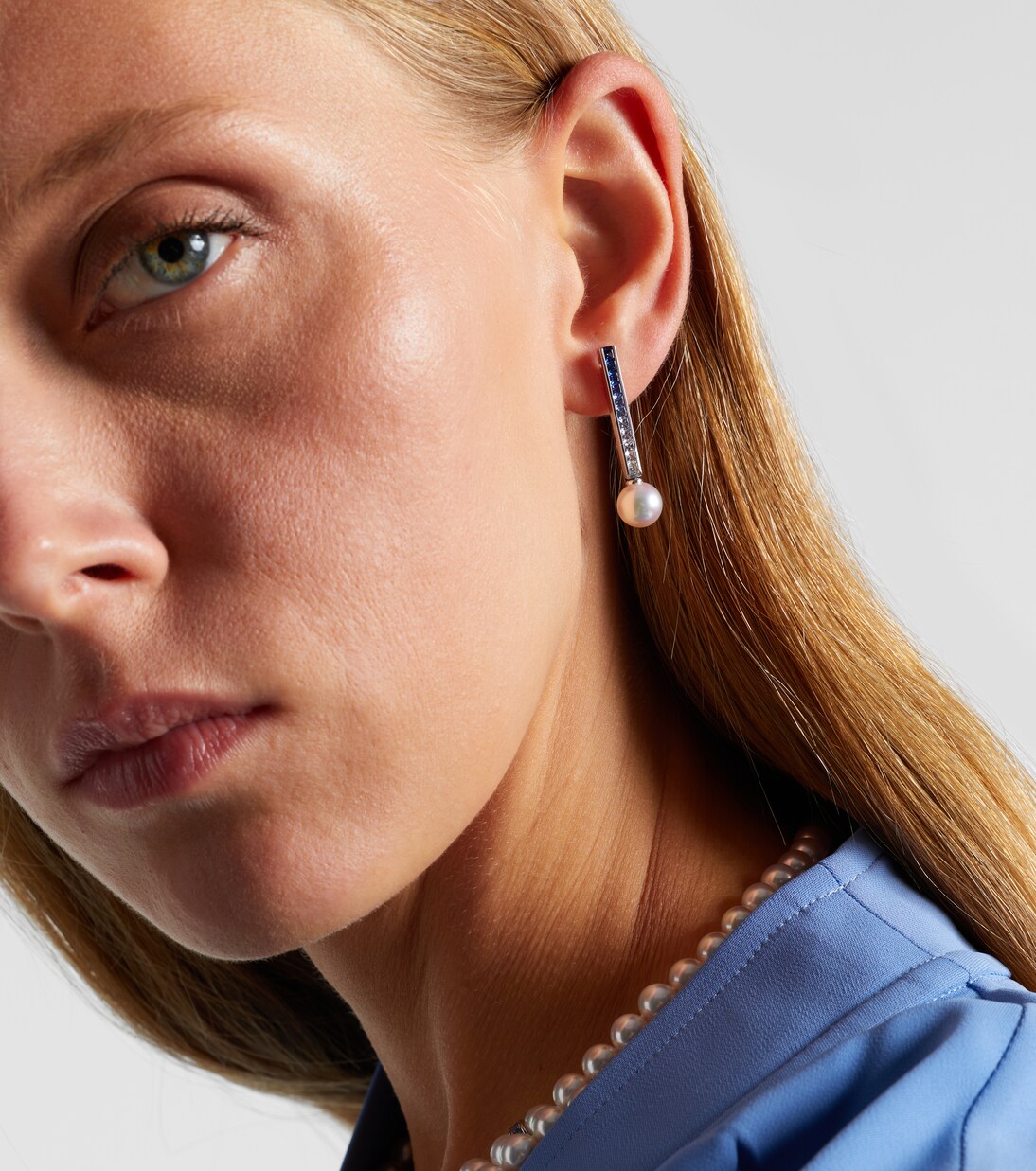 18kt white gold earrings with pearls and sapphires | Mikimoto