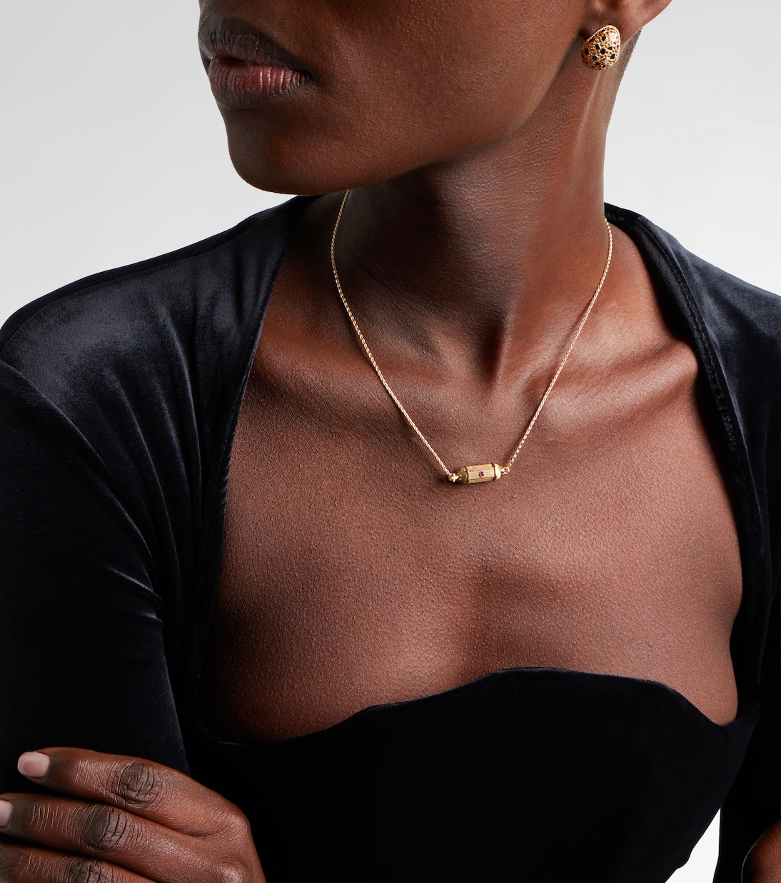 Coco Micro 18kt gold necklace with rubies | Marie Lichtenberg