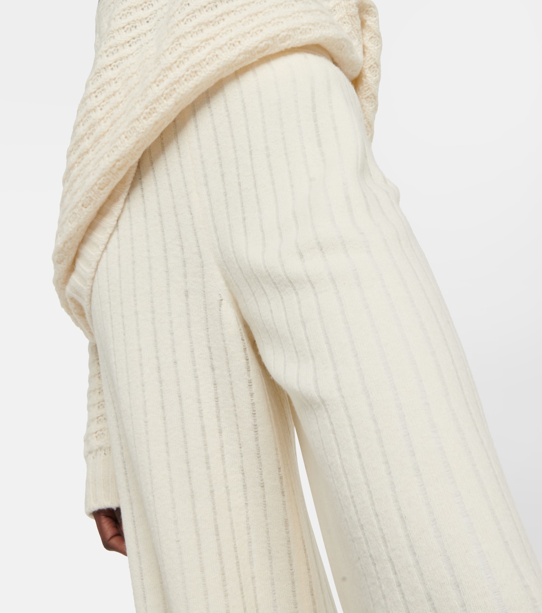 Pantalones de Lujo en Cachemira y Seda para Jóvenes Modernos – Colección Gaiole