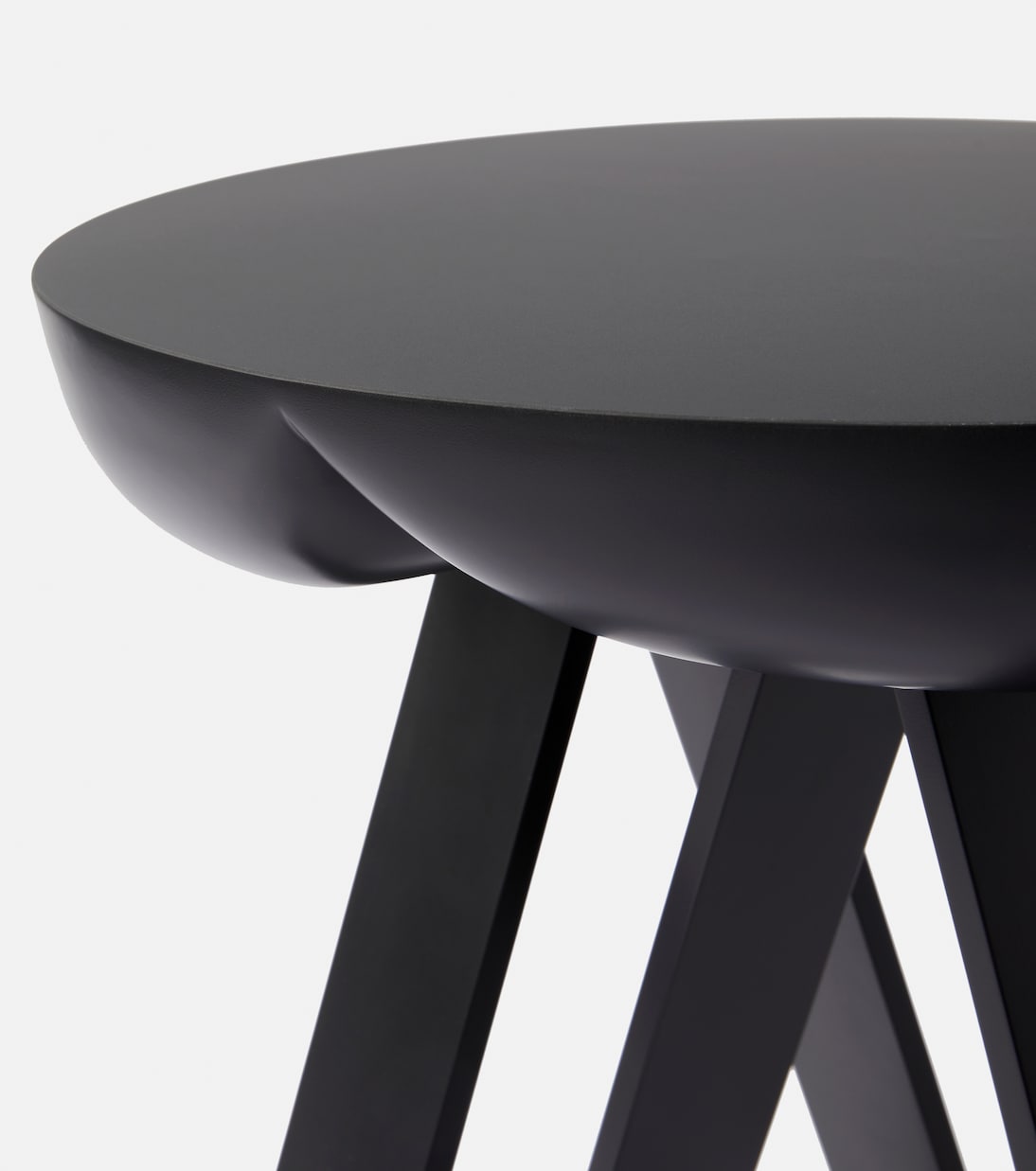 No. 2 wooden side table by PlueerSmitt | Karakter
