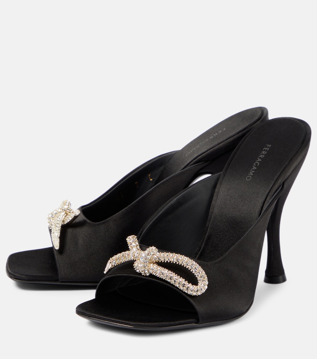Mules en satin à ornements | Ferragamo