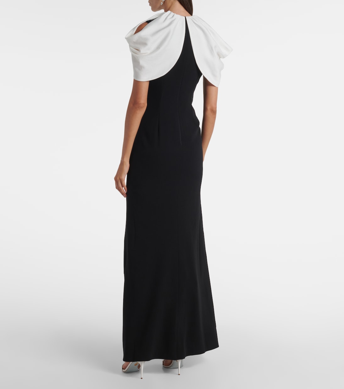 缀饰披肩式缎布绉纱长礼服 | Roland Mouret