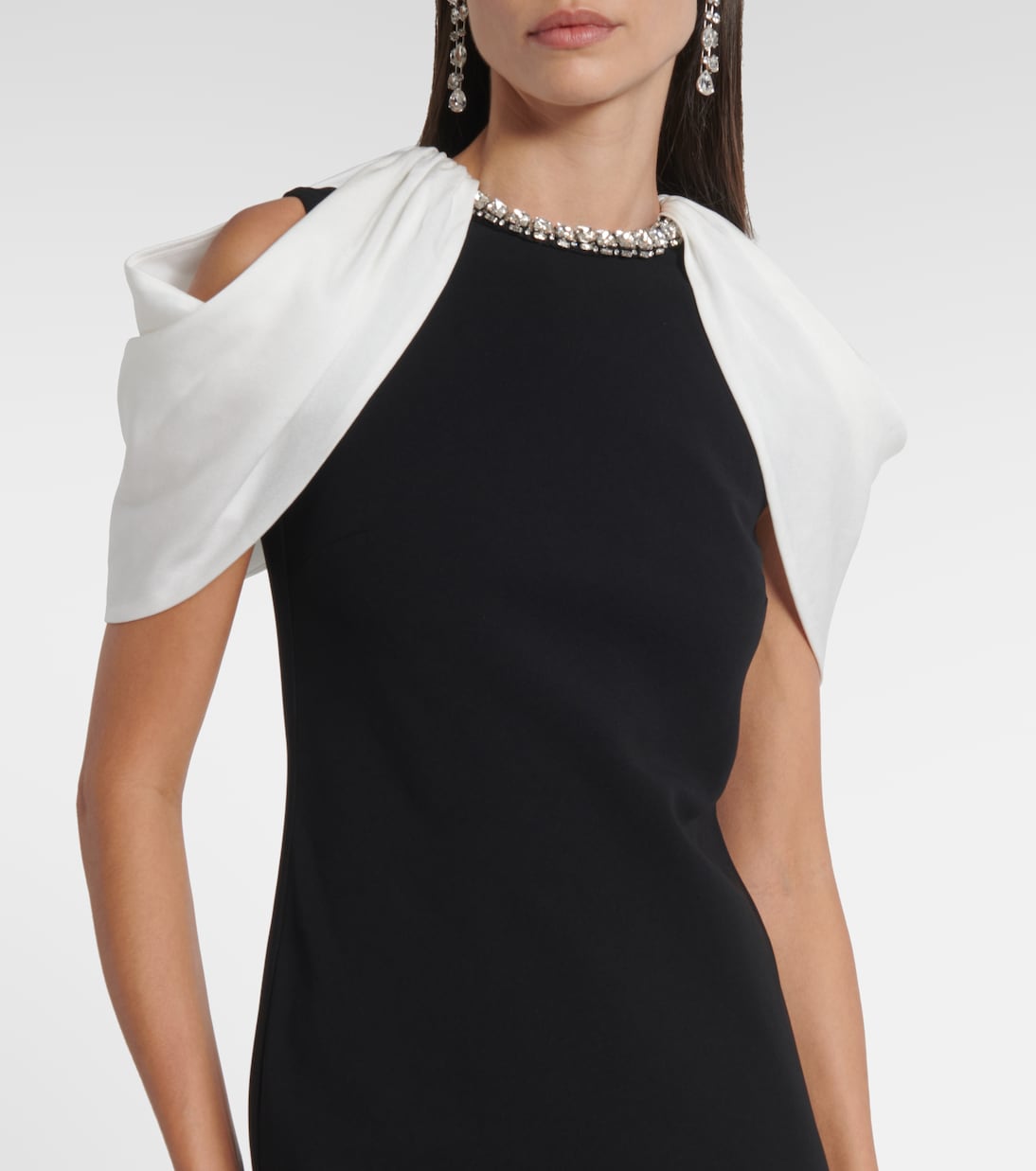 缀饰披肩式缎布绉纱长礼服 | Roland Mouret
