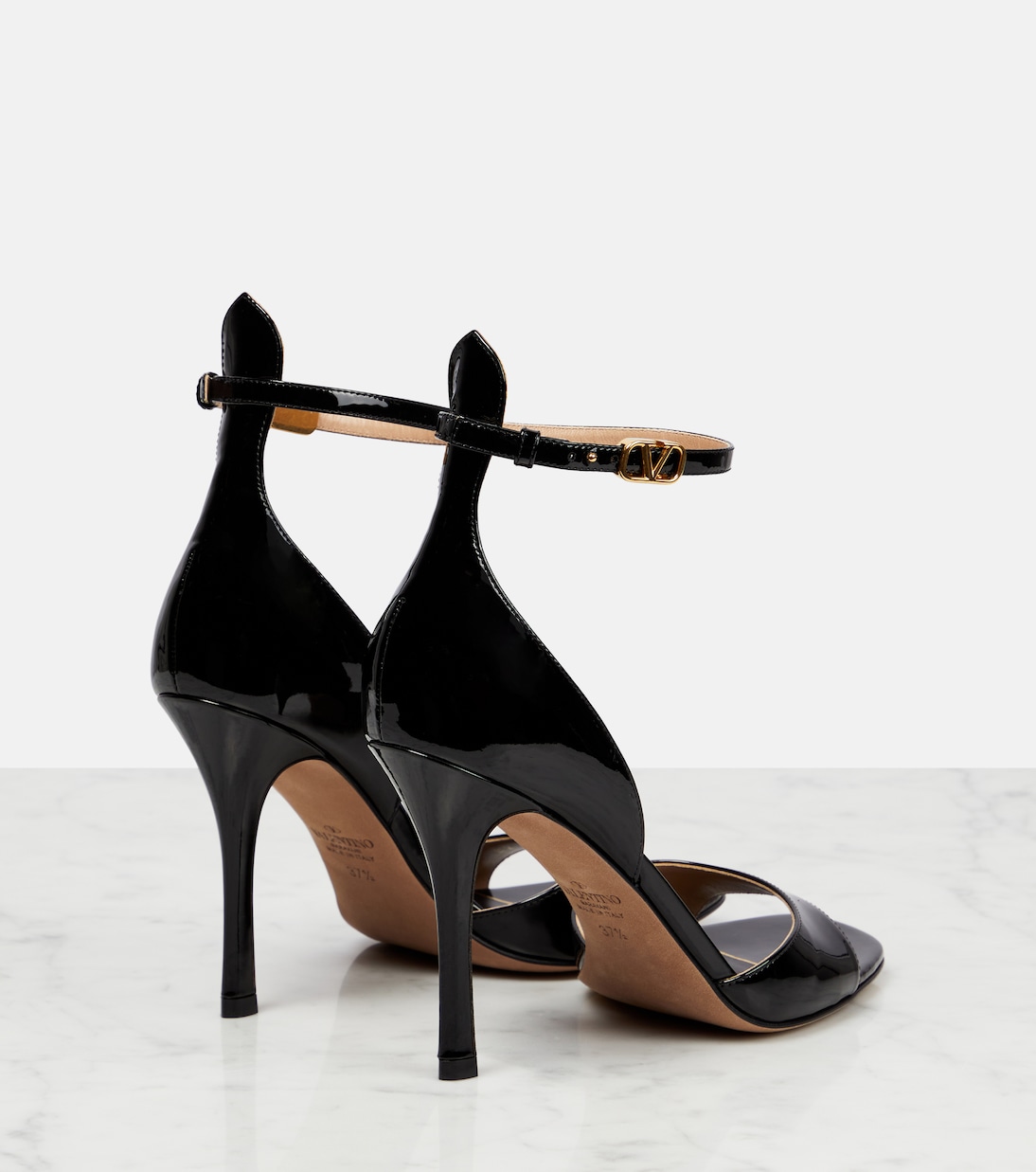 VLogo patent leather sandals | Valentino Garavani