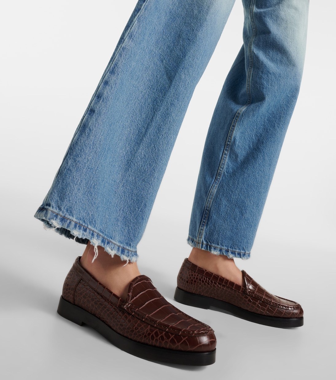 Dinelio croc-effect leather loafers | Manolo Blahnik